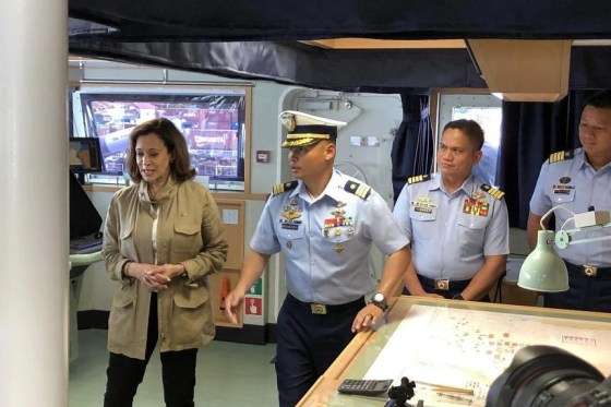 US Grants Philippines $7.5 Million to Combat Illegal Fishing in South China Sea