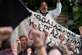 Greece to Allow Unvaccinated Health Workers to Return to Work After Court Ruling