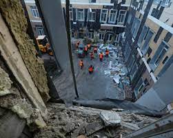 Thousands Reported Without Power After 6.4 Earthquake Strikes Offshore California