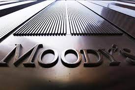 Moody’s Places Six US Banks on Review for Downgrade