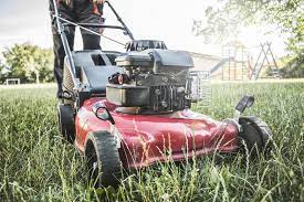 Washington State Lawmakers Introduce Bill Banning New Gas-Powered Lawn Mowers, With Violators Facing Jail Time