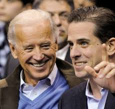 Joe Biden said Friday that “no one is above the law.” Here’s Hunter Biden weighing crack on a scale and arguing with an underage prostįtute he hired. When’s Hunter being indicted for blatant illegal drug possession and human sęx trafficking of minors?