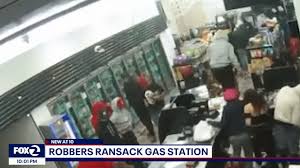 Nearly 100 Looters Ransack Oakland Gas Station